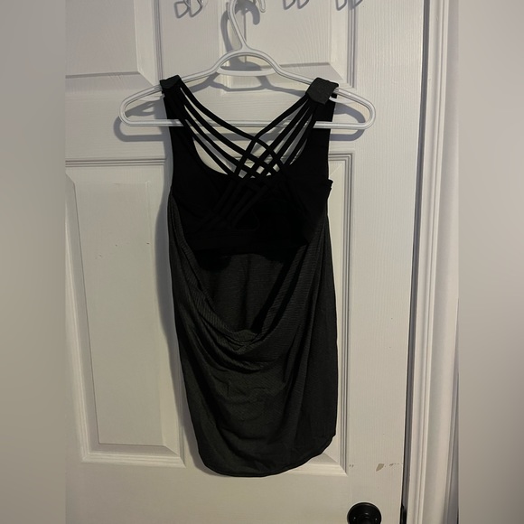 Lululemon tank top and built in sports bra - Picture 2 of 2